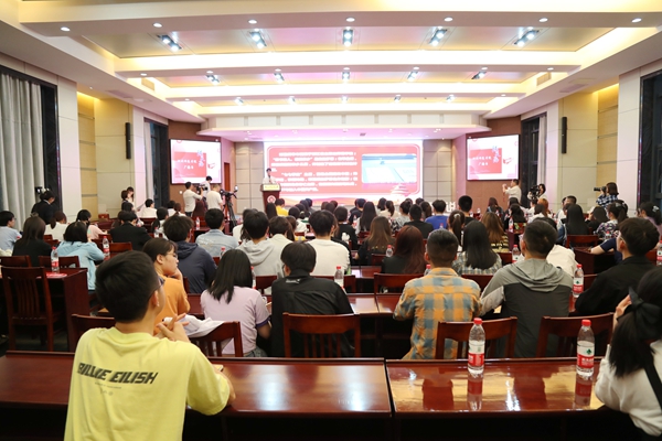 1620375930416849.jpg AI8I6432.JPG